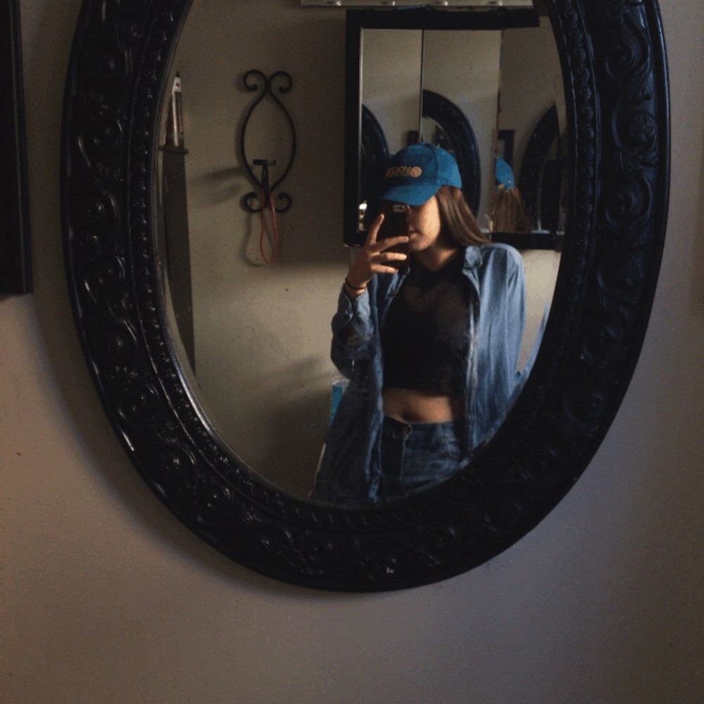 Meet your Posher, Kenia